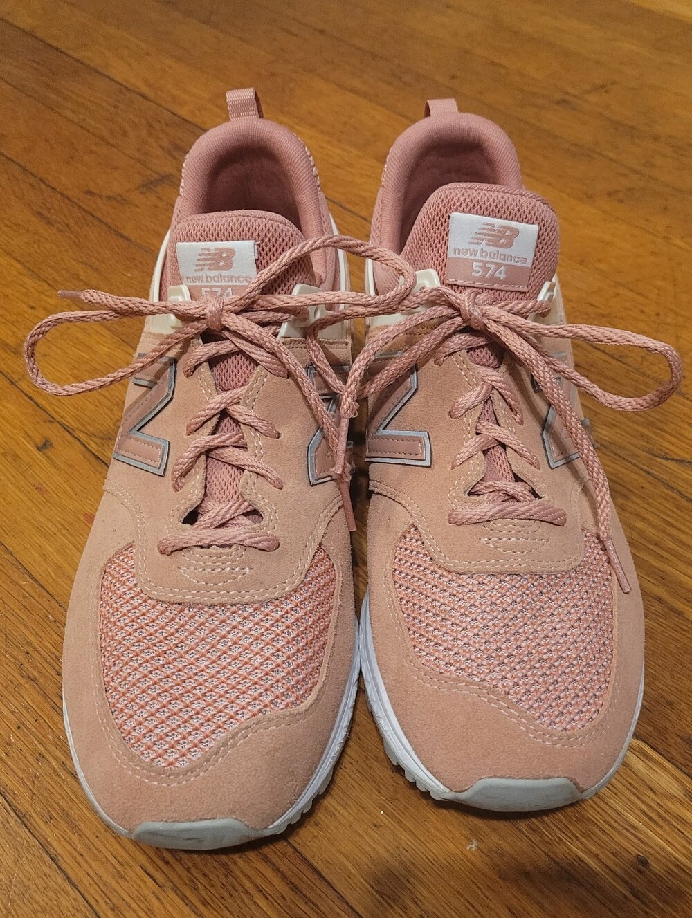 Women's Size 10 New Balance 574 Sport Dusty Peach Colorway Only Worn Once